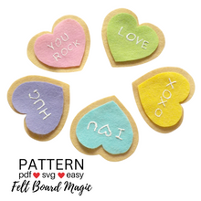 Load image into Gallery viewer, Five Valentine's Cookies Felt Set Pattern
