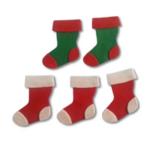 Load image into Gallery viewer, Five Little Stockings Felt Set Pattern
