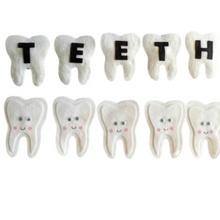 Load image into Gallery viewer, TEETH like BINGO Felt Set Pattern
